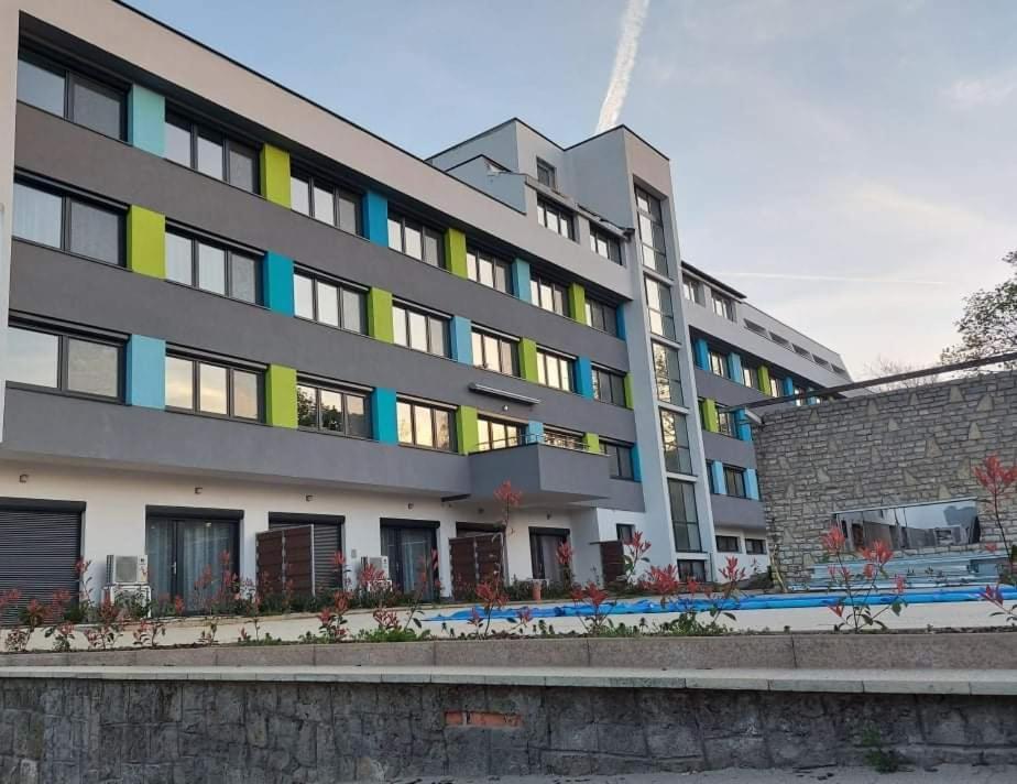 Kiss Apartman Juventus Балатонфёльдвар Экстерьер фото
